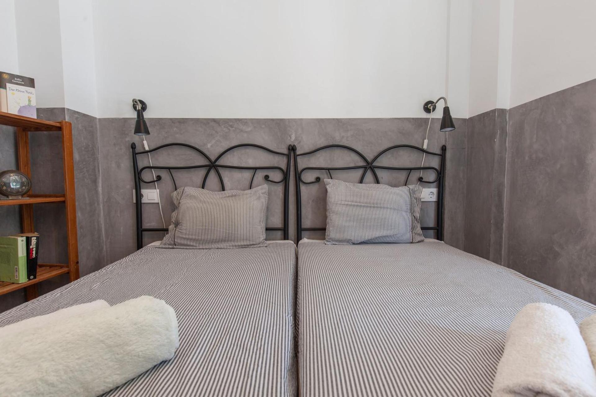 Selecta In Alameda Apartment